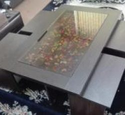 میز وسط تمیز