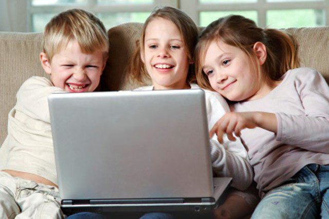 57463038 - راهکارهای مدیریت کنترل فرزندان در فضای مجازی
