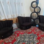 یه دست مبل شیک .کارکرده به همراه گل میز